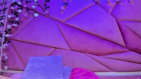 Victoria online show from 12/02/25, 08:26