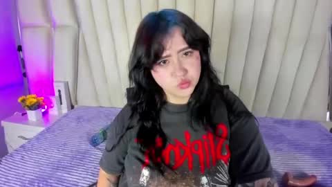 Victoria online show from 06/14/26, 10:56