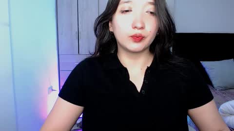 Snapshot of victoria_smile_ chatting on 10/23/25, 09:24 Victoria online show from 10/23/25, 09:24