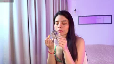 Victoria online show from 10/06/25, 02:25