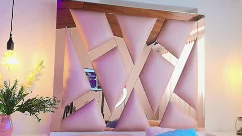 Snapshot of victoria_thompson6 chatting on 09/19/25, 06:41 victoria online show from 09/19/25, 06:41