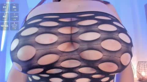 victoria  online show from 12/07/24, 02:46