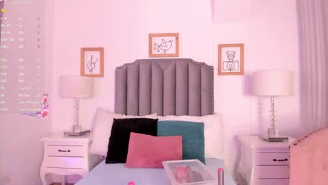 victoria  online show from 02/02/25, 11:40