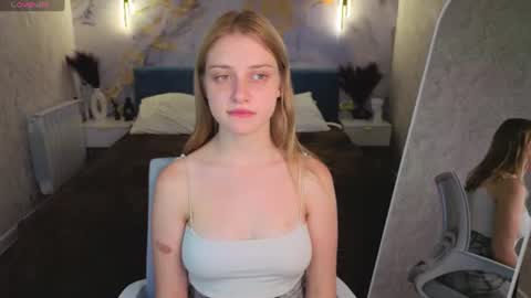 Victoria Velvett online show from 06/17/26, 02:14