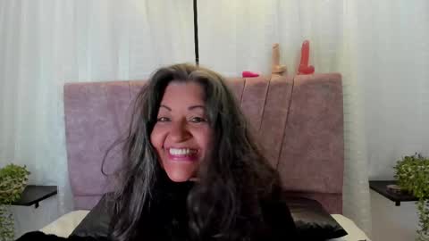 victoriaa_anderson_ online show from 05/06/26, 06:24