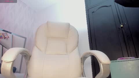 Victoria Sofia online show from 06/20/26, 07:05