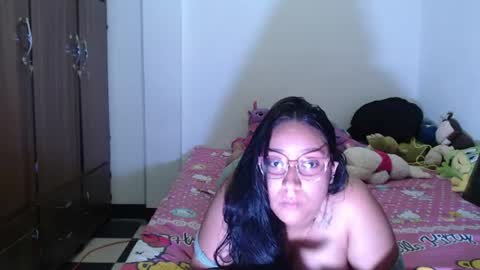Snapshot of victoriaa_silva chatting on 06/13/26, 02:31 Victoria Silva online show from 06/13/26, 02:31