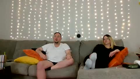 Victoria and Jesse online show from 12/23/24, 09:16