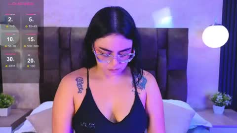 Victoria Andrade online show from 06/19/26, 12:09