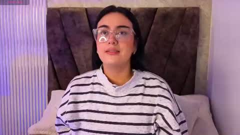 Victoria Andrade online show from 06/22/26, 11:40