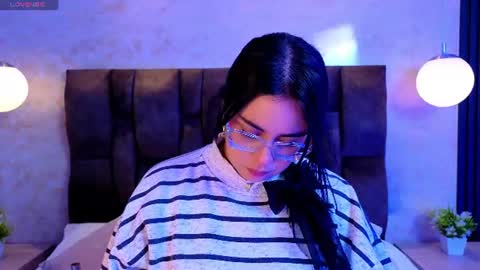 Victoria Andrade online show from 06/23/26, 11:52