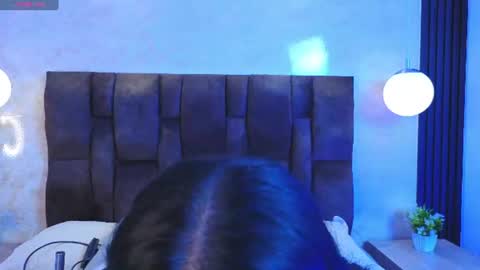 Victoria Andrade online show from 06/25/26, 11:59