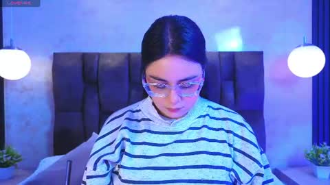 Victoria Andrade online show from 07/03/26, 11:49