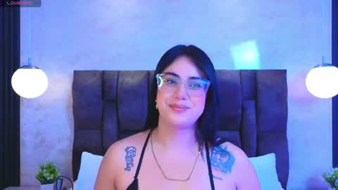 Victoria Andrade online show from 07/08/26, 12:20