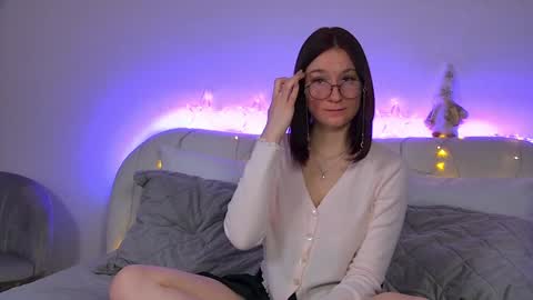 Snapshot of victoriaardern chatting on 12/30/24, 12:31 Victoria online show from 12/30/24, 12:31