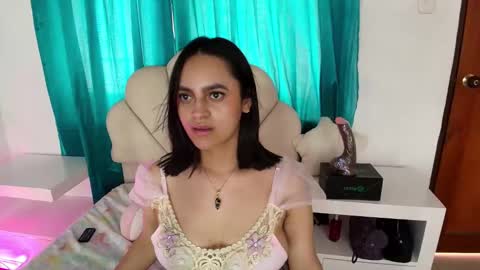 Victoria online show from 01/15/25, 08:26