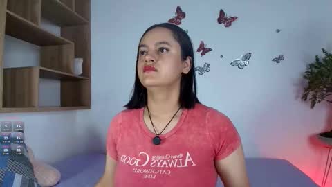 Snapshot of victoriablack_ chatting on 11/15/25, 11:29 Victoria online show from 11/15/25, 11:29