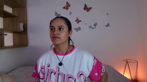 Snapshot of victoriablack_ chatting on 11/24/25, 07:24 Victoria online show from 11/24/25, 07:24