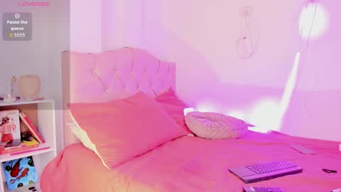 Snapshot of victoriablackfire chatting on 12/02/25, 11:26 Victoria online show from 12/02/25, 11:26