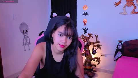 victoriacarmonaa online show from 10/25/25, 08:36
