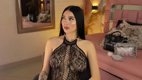 VICTORIA online show from 12/14/24, 10:39