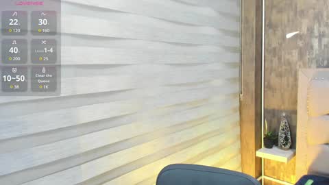 VICTORIA online show from 12/16/24, 02:04