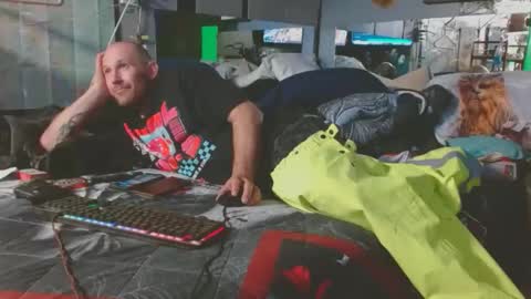 Snapshot of victoriajohn chatting on 11/06/25, 05:52 victoriajohn online show from 11/06/25, 05:52