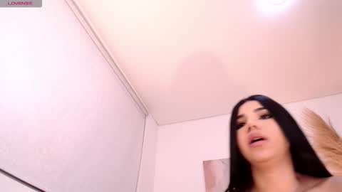 Victoria online show from 12/01/25, 11:54