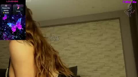 Snapshot of victoriamazze chatting on 07/25/26, 03:04 Victoria online show from 07/25/26, 03:04