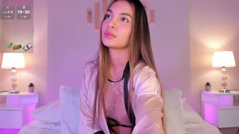Snapshot of victorianoah_ chatting on 04/23/26, 11:31 Victoria online show from 04/23/26, 11:31