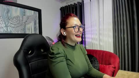 Snapshot of victoriapaker chatting on 02/12/26, 11:16 victoriapaker online show from 02/12/26, 11:16