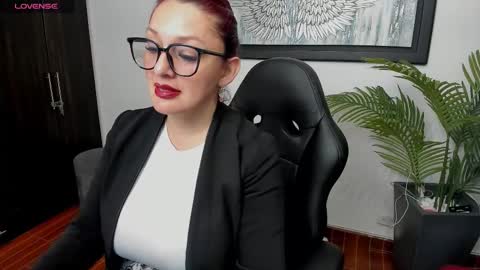 Snapshot of victoriapaker chatting on 02/28/26, 11:33 victoriapaker online show from 02/28/26, 11:33