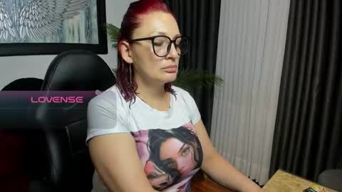 Snapshot of victoriapaker chatting on 03/15/26, 11:27 victoriapaker online show from 03/15/26, 11:27