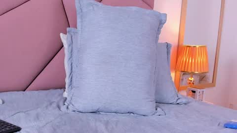 VictoriaRoss online show from 01/19/25, 11:10