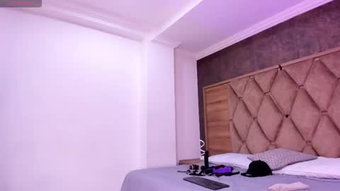 Snapshot of victoriasanz_ chatting on 11/02/25, 06:16 victoriasanz_ online show from 11/02/25, 06:16