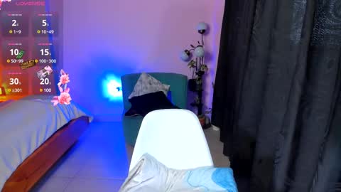 victoriasmithtv online show from 03/11/25, 09:37