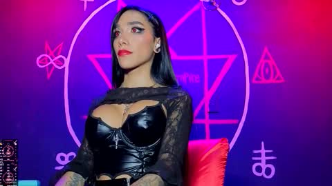 Victoria Vampire online show from 10/09/25, 01:14