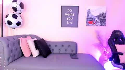 Victoriazans online show from 07/10/26, 11:35