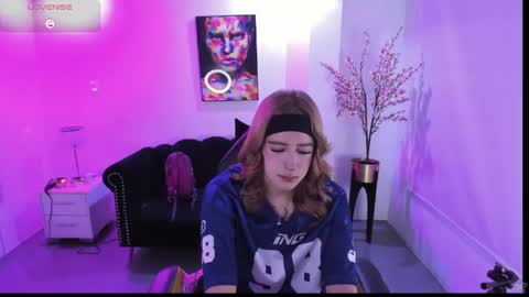 Victoria.  online show from 05/30/26, 12:24