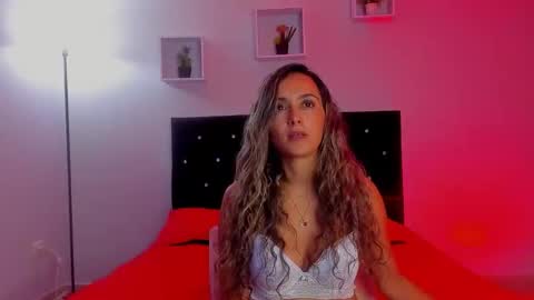 Snapshot of victoriia_rose_ chatting on 12/21/25, 03:24 victoriia_rose_ online show from 12/21/25, 03:24