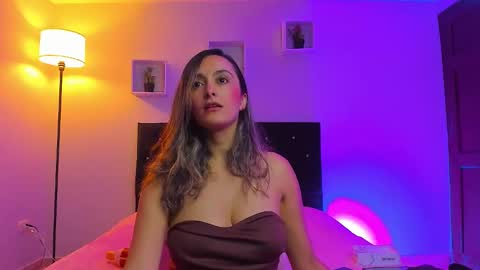 Snapshot of victoriia_rose_ chatting on 04/01/26, 04:02 victoriia_rose_ online show from 04/01/26, 04:02