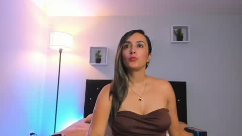 Snapshot of victoriia_rose_ chatting on 06/23/26, 08:29 victoriia_rose_ online show from 06/23/26, 08:29