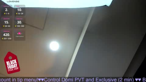 Snapshot of victoriia_vixen chatting on 11/30/25, 08:35 Victoria Vixen online show from 11/30/25, 08:35