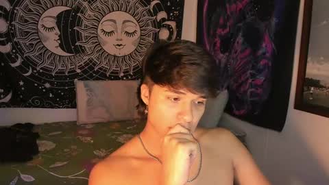 Snapshot of victorino_jhonson chatting on 12/24/24, 03:16 Victorino Jhonson online show from 12/24/24, 03:16