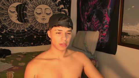 Snapshot of victorino_jhonson chatting on 12/29/24, 08:15 Victorino Jhonson online show from 12/29/24, 08:15