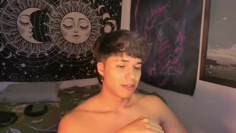 Snapshot of victorino_jhonson chatting on 01/05/25, 01:35 Victorino Jhonson online show from 01/05/25, 01:35