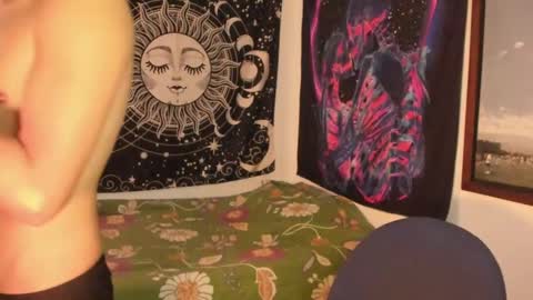 Snapshot of victorino_jhonson chatting on 01/11/25, 04:57 Victorino Jhonson online show from 01/11/25, 04:57