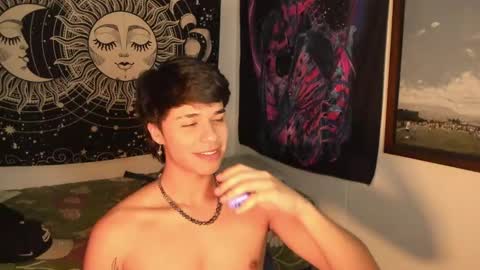 Snapshot of victorino_jhonson chatting on 01/28/25, 04:29 Victorino Jhonson online show from 01/28/25, 04:29