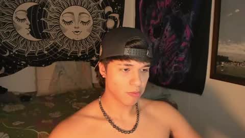 Snapshot of victorino_jhonson chatting on 02/02/25, 12:19 Victorino Jhonson online show from 02/02/25, 12:19