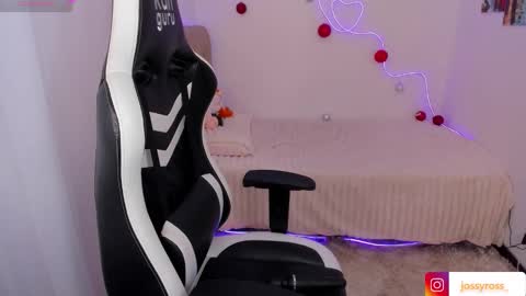 Snapshot of victoryyy__ chatting on 11/22/25, 07:24 V I C T O R I A online show from 11/22/25, 07:24